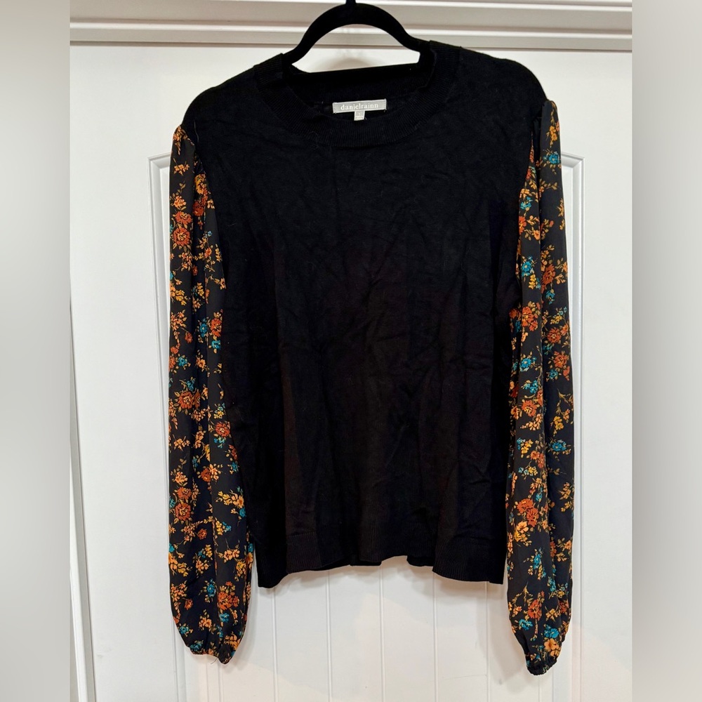 Black Sweater Contrast Sleeve | Size L